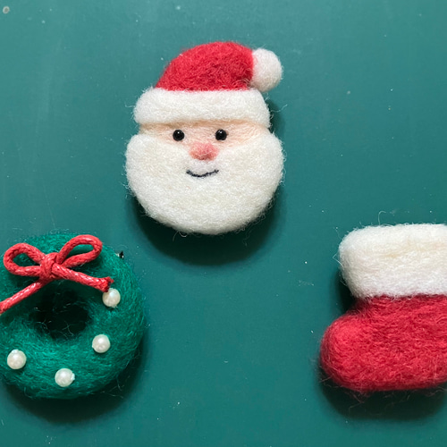 受注制作 羊毛フェルトクリスマスブローチ3点セット 完成次第発送致し