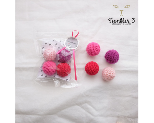 CORAL&TUSK [Playful Cats Cocktail Napkin Set] 毛糸玉で遊ぶ猫