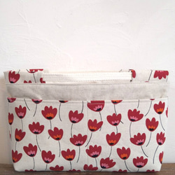 ●ファスナーポケット付きバッグインバッグ  赤小花柄　北欧柄 2枚目の画像