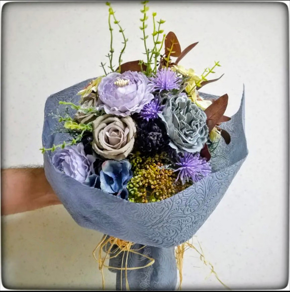 シャビーシック&ナチュラルBouquet～ラナンキュラス×ローズ×銅葉 BLUE/GRAY ギフト 母の日 1枚目の画像