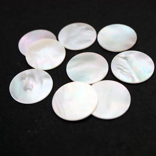 在庫限り』天然 白蝶貝 穴無し シェル プレート 22mm 2個 天然石 Trois 