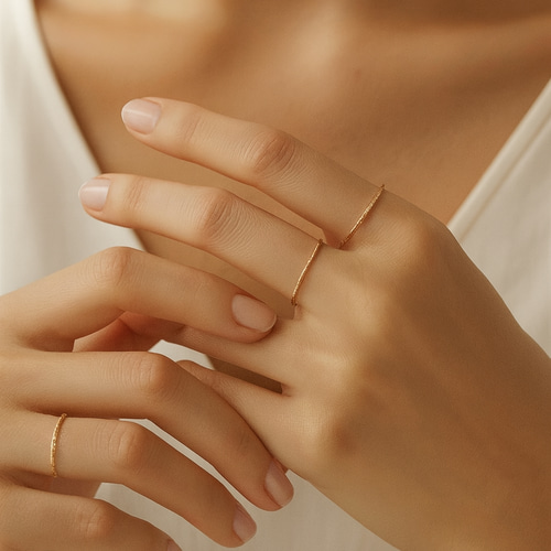 K10 極細 キラキラカットリング／華奢なシンプルリング 重ね付け