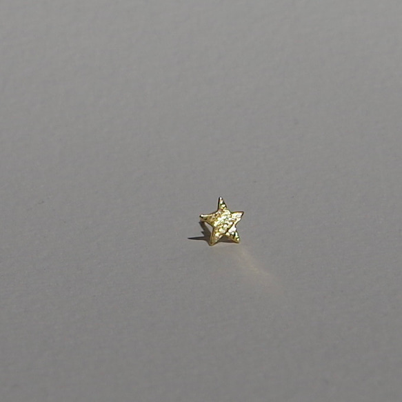 K18 star 1/2 pierce 2枚目の画像