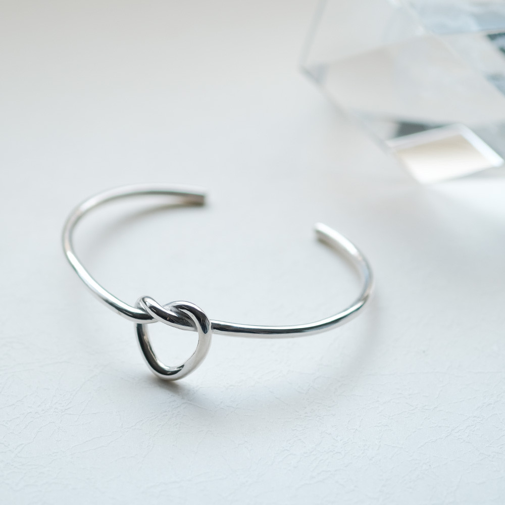 プレッツェル ハート 結び バングル シルバー925