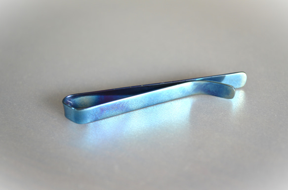 Titanium tie bar・Gr5・６４チタンネクタイピン・空の青C・５０mm 3枚目の画像