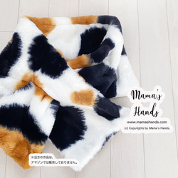 精選作品⭐️ 已售出277件《三色貓的溫暖》人人都愛毛茸茸的貓咪披肩圍巾 第5張的照片