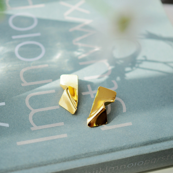18KGP折疊耳環（金色）【特色】 第1張的照片