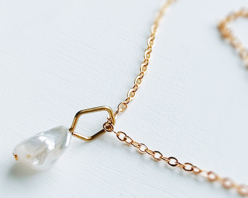 タヒチケシパール　ネックレスチャーム　ペンダント nuage」ケシパールのペンダントチャーム/K16GPゴールドチェーン付