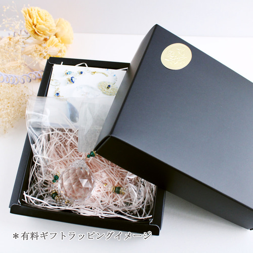 一点もの希少クリスタル使用☆三日月と天使のサンキャッチャー（高級