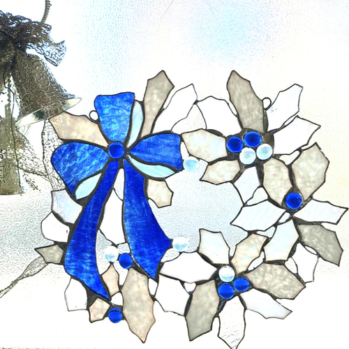 ✴︎:.｡青と白の静謐な輝き・ステンドグラスクリスマスリース 期間限定