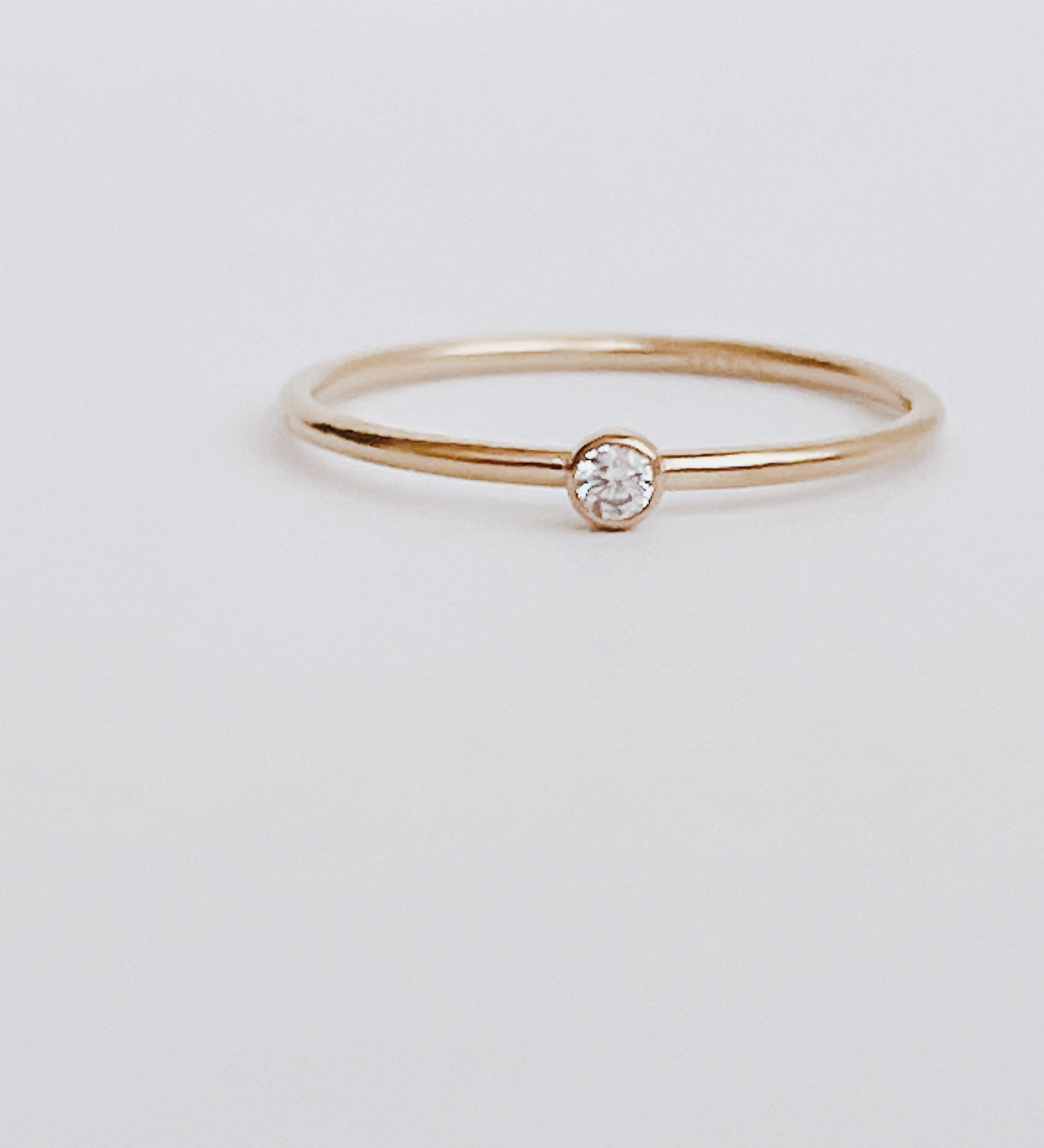 【14kgf／CZダイヤモンド】シリウス一粒リング　（7・9・11・12・14・16号）ゴールド　華奢　シンプル　星