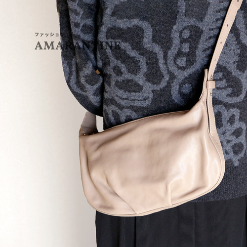 柔らかい牛革カジュアルなショルダーバッグ肩掛け斜め掛け本革バッグ