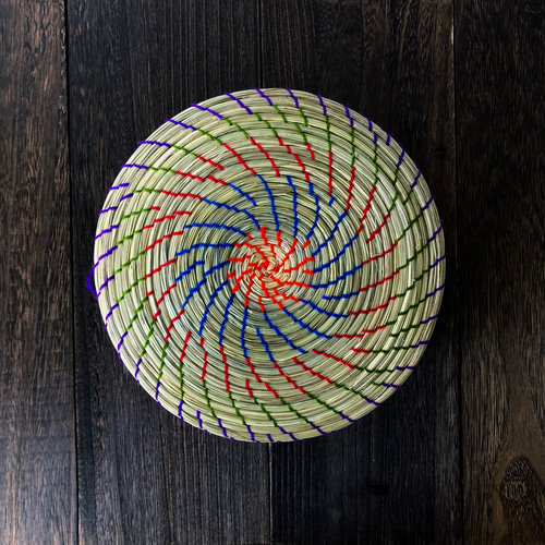 メキシコ バスケット わら製 メキシコ/藁】レインボーカラーバスケット（お皿タイプ