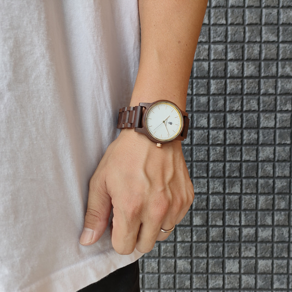【木製腕時計】EINBAND Glanz スタイリッシュ 天然 木の時計 ウッドウォッチ クルミ【40mm】 6枚目の画像