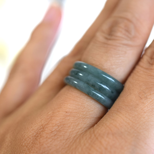 L15 13.0号 天然グアテマラ産 藍水 青色 A貨 本翡翠 くりぬき リング