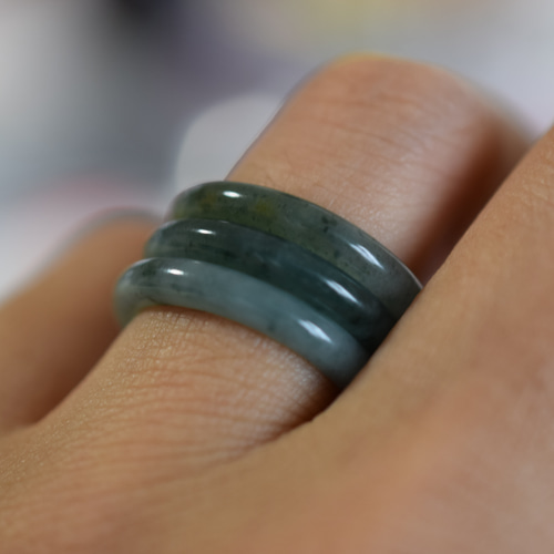 [R100-002］天然石　翡翠　くりぬきリング　グアテマラ産　10号 L182 氷糯種 青緑 14.5号 天然 グアテマラ産 A貨 本翡翠 くりぬき