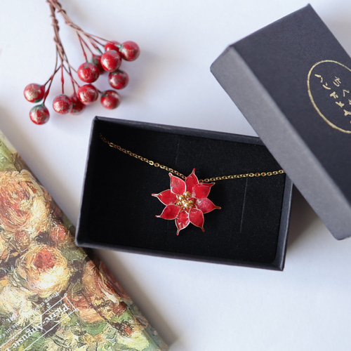 長さ調節自在＊ポインセチアのネックレス クリスマス 12月 誕生月花