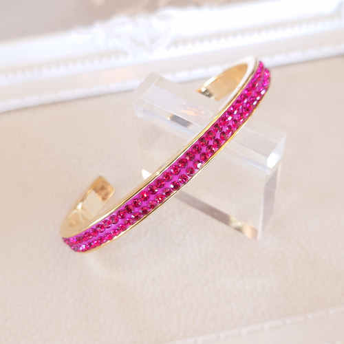 SWAROVSKI　クリスタル装飾バングル 金色と紫 SWAROVSKI クリスタル装飾バングル 金色と紫 Symbolica bangle