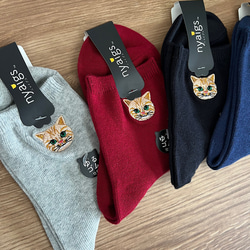 毛並みまで感じるリアル猫さん刺繍の靴下『トラTORA』 2枚目の画像