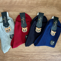 毛並みまで感じるリアル猫さん刺繍の靴下『トラTORA』 10枚目の画像