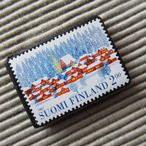 フィンランド クリスマス切手ブローチ5631 ブローチ Yukio TANZAWA