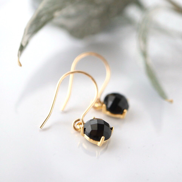 ブラックオニキス｜上品ブラック 6mm ピアス・イヤリング｜シルバー925