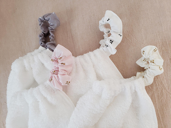 タオルエプロン　4枚セット　さくらんぼセット　おりこうタオル　タオルスタイ　入園準備　お食事エプロン 1枚目の画像