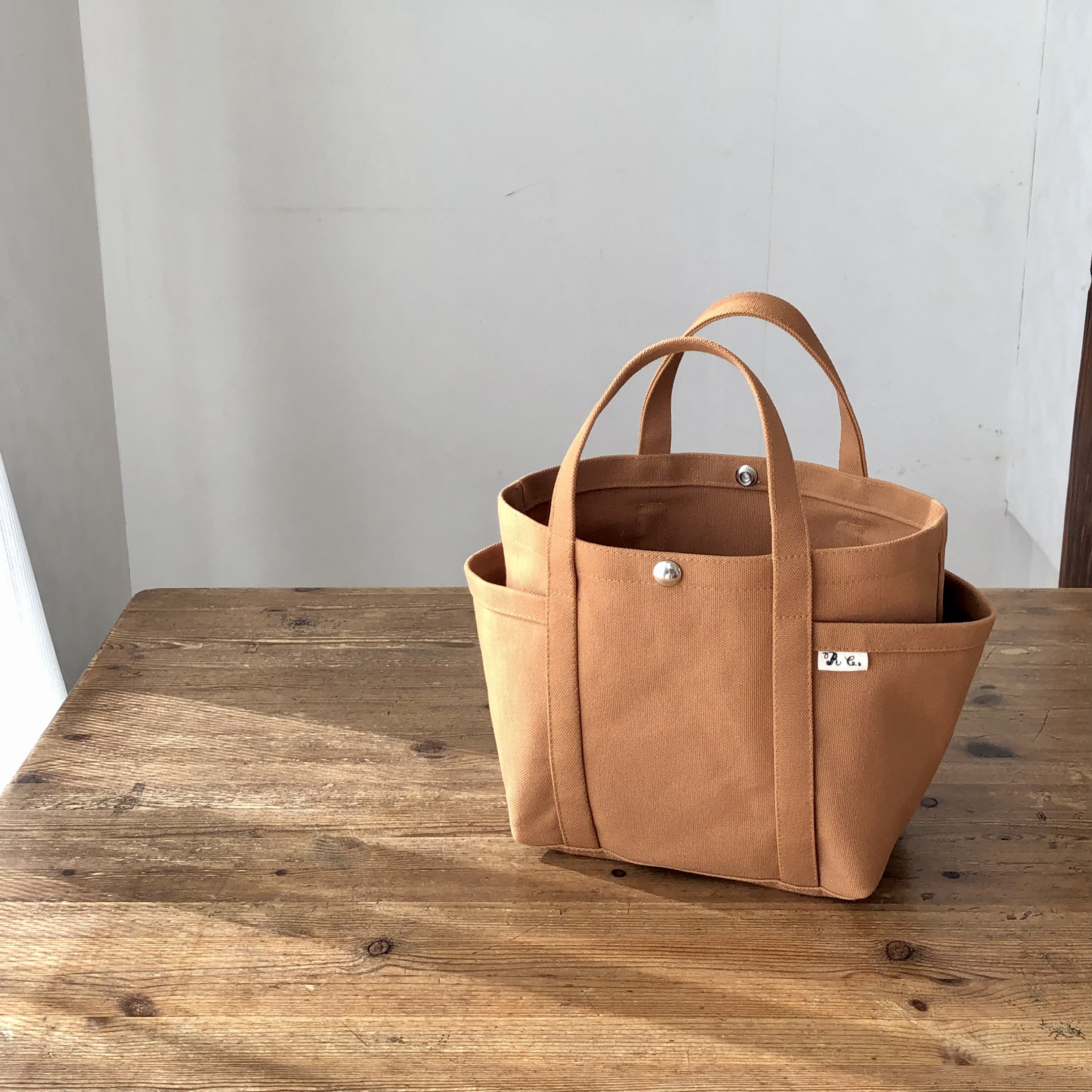 かわいい帆布トート S〈キャメル〉 4,560円