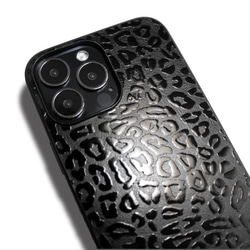 【iPhone15/15pro/14/13/13mini/12~】特殊グロス加工レザーケースカバー レオパード×ブラック 3枚目の画像