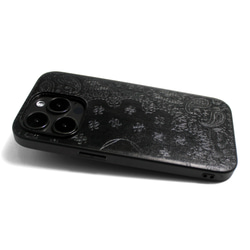 【iPhone16pro/15/14/13/13mini/12~】特殊エンボス加工レザーケースカバーペイズリー×ブラック 2枚目の画像