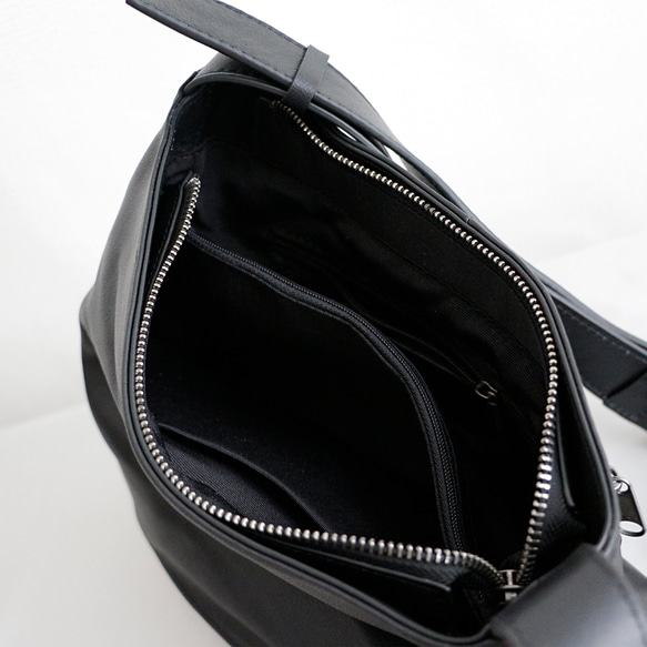 柔らかい本革カジュアルなショルダーバッグ軽い収納バッグファスナー付き肩がけ通勤バッグ黒 7枚目の画像