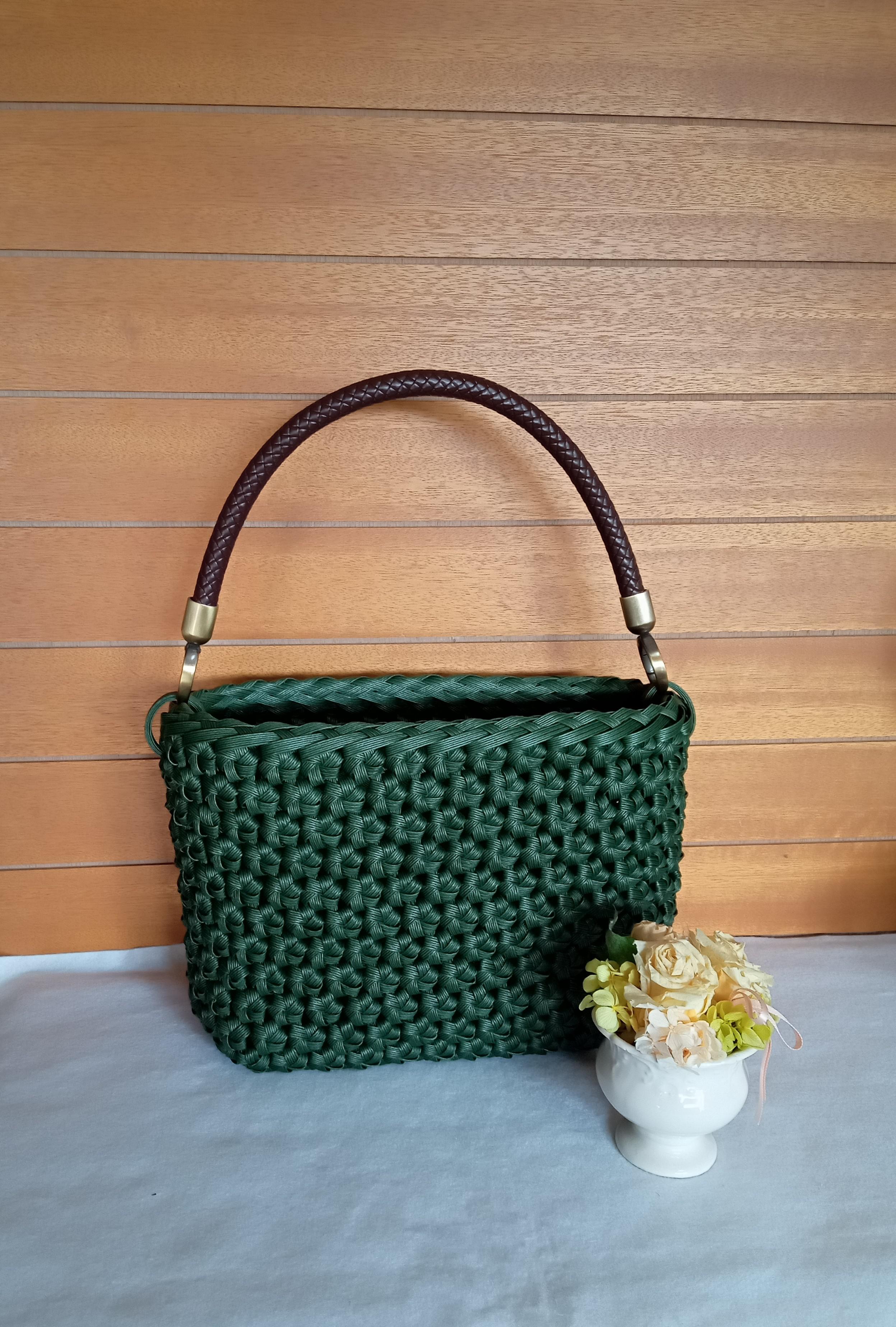 あけび　持ち手つき　バスケット　かご　古道具 長野のあけび蔓 まゆ型バスケット｜市川籠店 – 市川籠店 | 1basketry