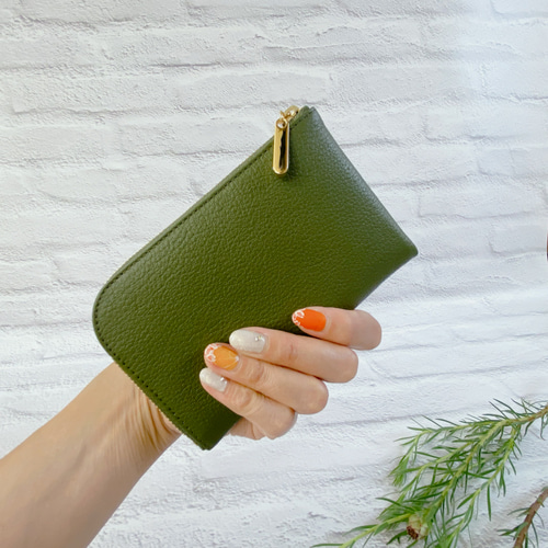 薄くて軽いコンパクトな財布 10枚カードポケット シュリンク オリーブ