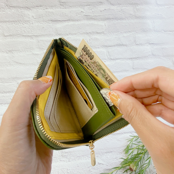 薄くて軽いコンパクトな財布 10枚カードポケット シュリンク オリーブグリーン 2枚目の画像