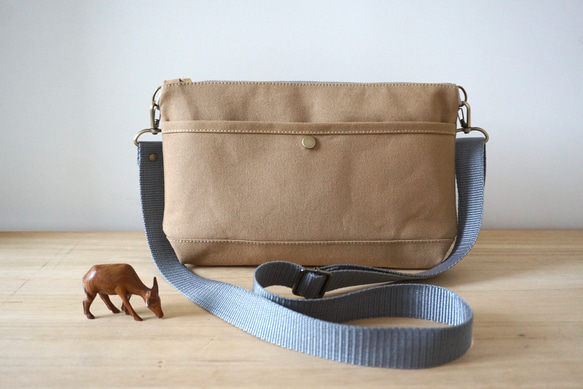 倉敷帆布サコッシュ (M)ベージュ 7枚目の画像