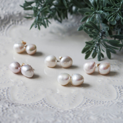 良質大粒バロック真珠の一粒ピアス・イヤリング可・サージカルステンレス　～雪明かり 2枚目の画像