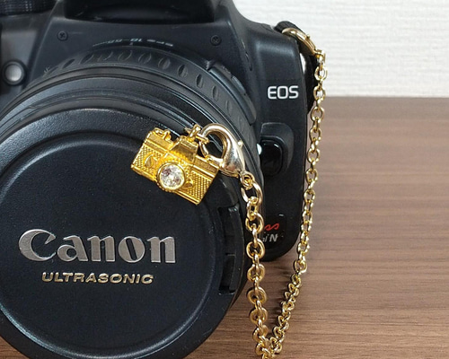 b4db11a25e41cdce9ba51a8b570c7e