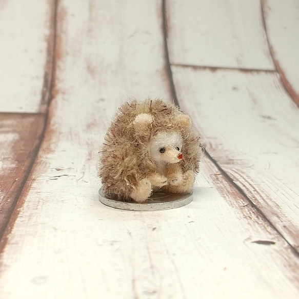 受注制作☆丸くてコロコロ➰➰小さな小さなハリネズミちゃん☆モカ 2枚目の画像