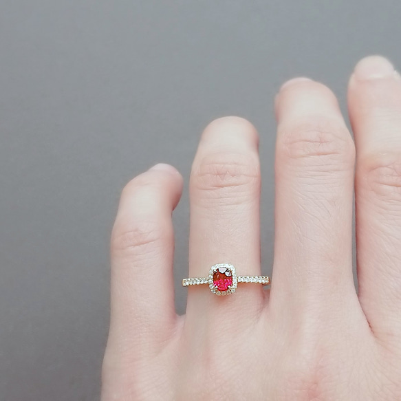 天然橢圓形紅寶石 微鑲鑽石 純 18K 金戒指 第4張的照片