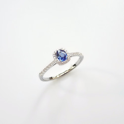 天然橢圓形藍寶石 微鑲鑽石 純 18K 金戒指 第2張的照片