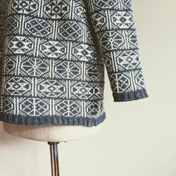 『再販・受注製作』フェアアイルの編み込み模様セーター＊メランジネイビー　ラムウール　モヘア　アルパカ 5枚目の画像