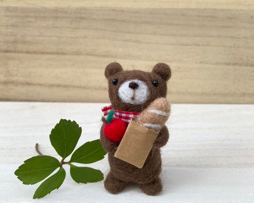 お買い物くまさん 羊毛フェルト monaka 通販 8186294｜Creema(クリーマ)