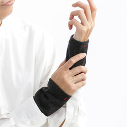 黑色黑色冬季協調軟臂保暖器 100% 高品質羊毛傳統手套 免費送貨 第1張的照片