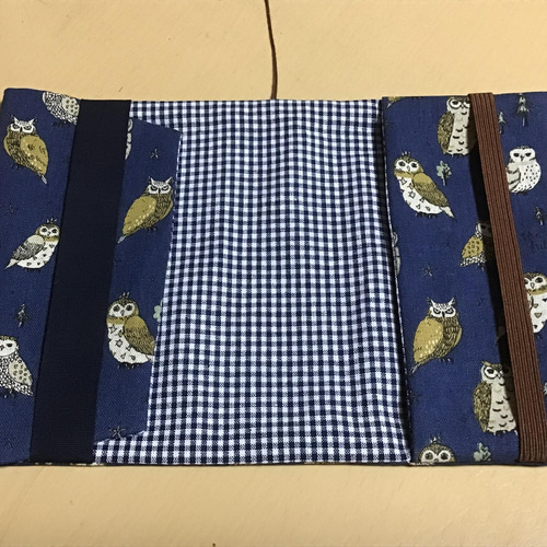 深海図鑑☆文庫サイズブックカバー☆アイボリー／ネイビー