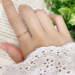 【925銀】1.2毫米寬，紋理方形/精緻簡約小指戒指 *可疊戴/Creema獨家款 第3張的照片