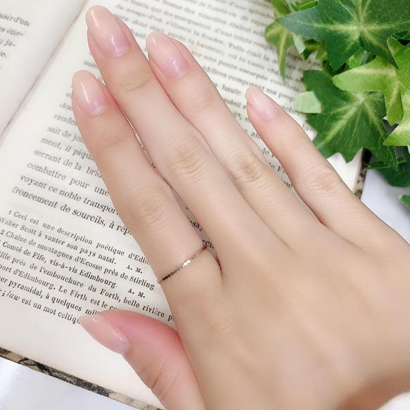 【925銀】1.2毫米寬，紋理方形/精緻簡約小指戒指 *可疊戴/Creema獨家款 第9張的照片