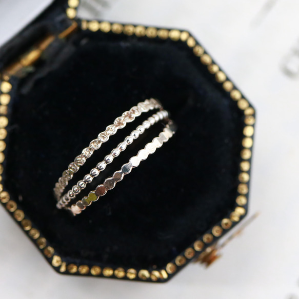 【925銀】1.2毫米寬，紋理方形/精緻簡約小指戒指 *可疊戴/Creema獨家款 第11張的照片