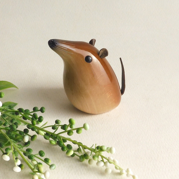 トガリネズミ (☆台付き) shrew / wooden mouse その他置物 工房西岡