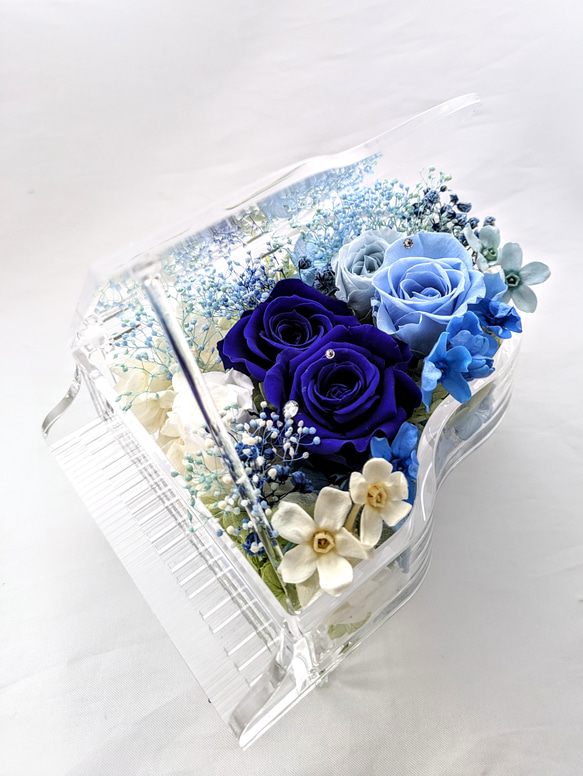 【プリザーブドフラワー／グランドピアノシリーズ】青い薔薇の奇跡とブルーROSEの流れるような美しい音色 1枚目の画像