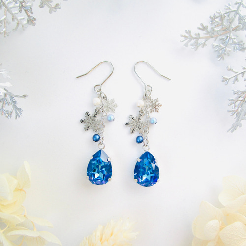 No.545-A　【値下げ】琉球ガラス☆雪の結晶☆冬ピアス・イヤリング(ブルー) No.545-A 【値下げ】琉球ガラス☆雪の結晶☆冬ピアス